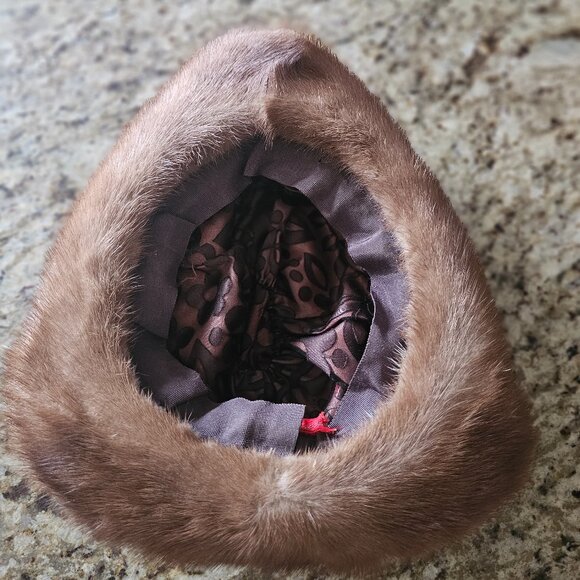 Vintage fur hat - Picture 7 of 9